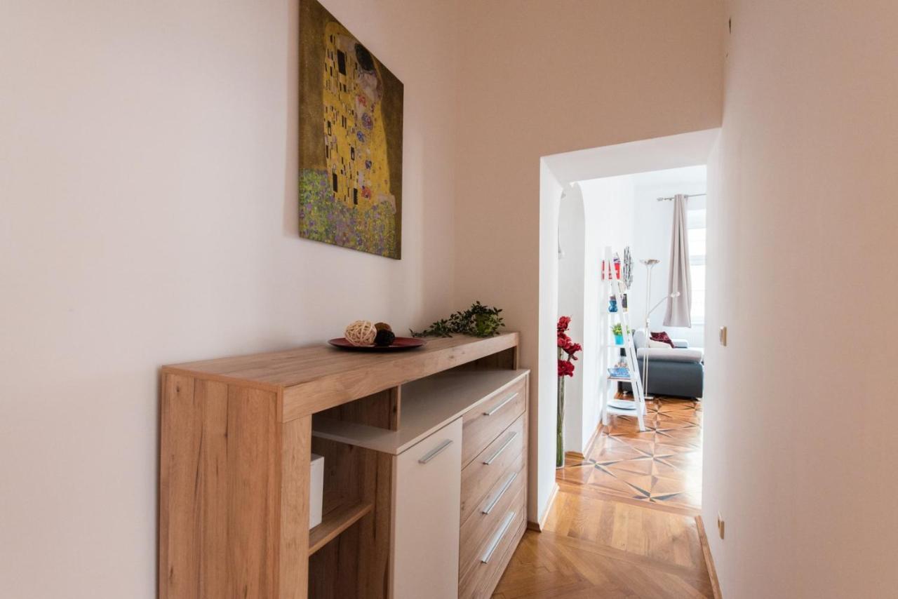 Belvedere Central Apartment Wien Ngoại thất bức ảnh